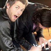 30h3 - List pictures