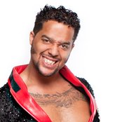 Sky Blu - List pictures