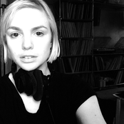 Emika - List pictures