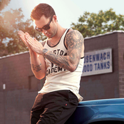 Adam Levine - List pictures