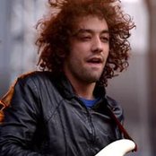 Albert Hammond, Jr. - List pictures