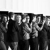 !!! (chk Chk Chk) - List pictures