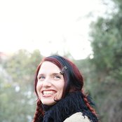 Jolie Holland - List pictures