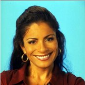 Lisa Lisa - List pictures