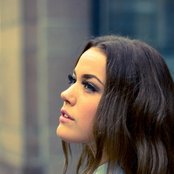 Julie Bergan - List pictures