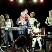 Gary Wilson - List pictures