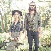 Wild Belle - List pictures