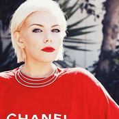 Miki Rose - List pictures