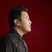 Tulus - List pictures