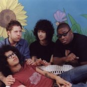 De Facto - List pictures