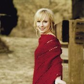 Christy Sutherland - List pictures