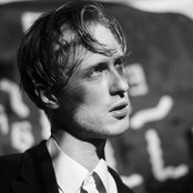 Eagulls - List pictures