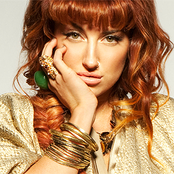 Neon Hitch - List pictures