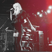 Oh Land - List pictures