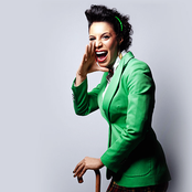 Zaho - List pictures