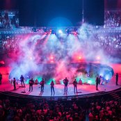Hillsong Worship - List pictures