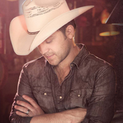 Justin Moore - List pictures