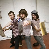 Dinosaur Pile-up - List pictures