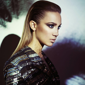 Agnes Carlsson - List pictures