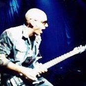 Joe Satriani - List pictures