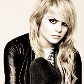 Coeur De Pirate - List pictures