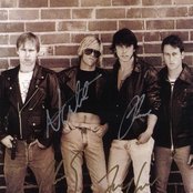 Foo Fighters - List pictures