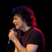 Gino Vannelli - List pictures
