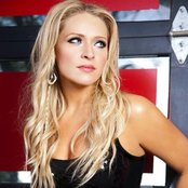 Crystal Hoyt - List pictures