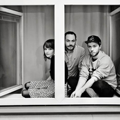 Chvrches - List pictures