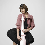 Yelle - List pictures