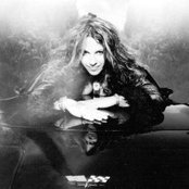 Linda Perry - List pictures