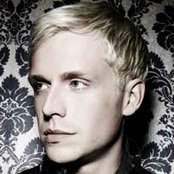 Mr Hudson - List pictures