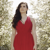 Charlotte Jaconelli - List pictures