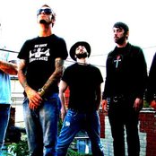 Knives Out! - List pictures