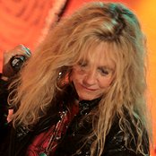 Kim Carnes - List pictures