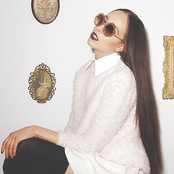 Allie X - List pictures