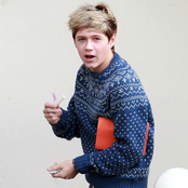 Niall Horan - List pictures