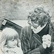 Donovan - List pictures