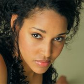 Cassandra Steen - List pictures