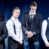 Fallen Horizon - List pictures