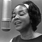 Mavis Staples - List pictures
