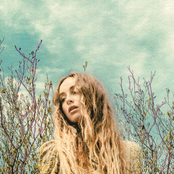 Zella Day - List pictures