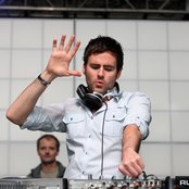 Gareth Emery - List pictures