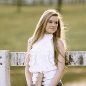 Emily Brooke - List pictures