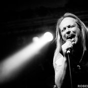 Dust - List pictures