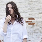 Amelia Curran - List pictures