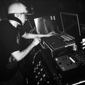 Distal - List pictures