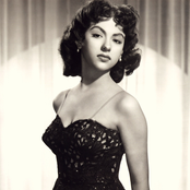 Rita Moreno - List pictures
