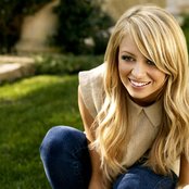 Nicole Richie - List pictures