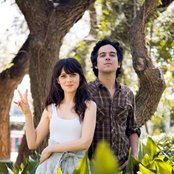 She And Him - List pictures